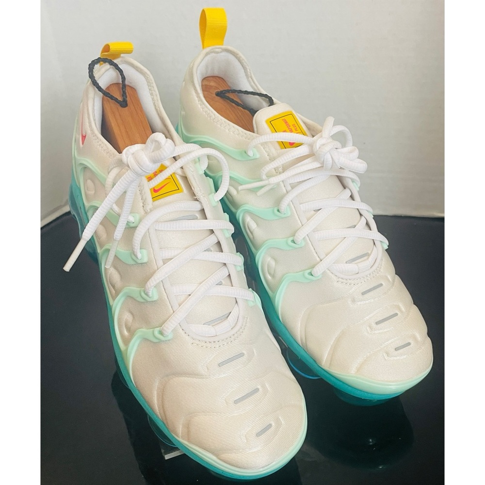 Nike Air VaporMax Plus Since 1972 50th Anniversary Men's Sneakers DQ7625-100